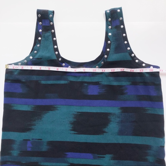 5/$20 Sleeveless XS blouse, business casual top - Picture 5 of 8